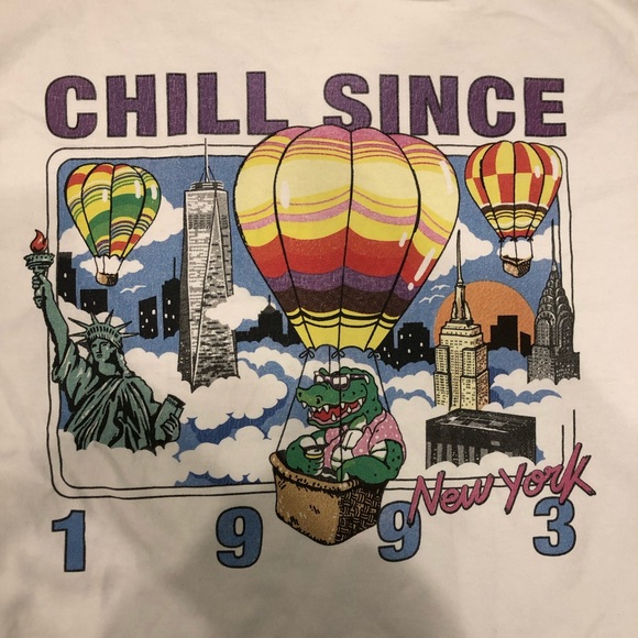 graphic tshirt from brandy melville! - Picture 2 of 3